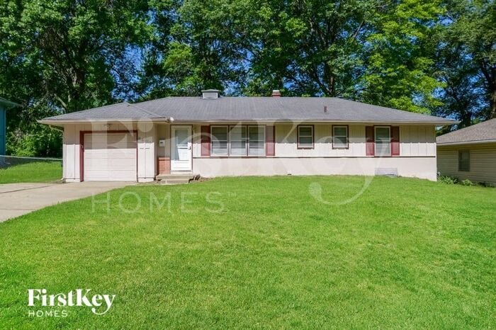 Primary Photo - 8404 Ditman Ave