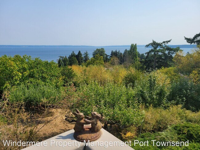 Foto del edificio - 1 br, 1.5 bath House - 519 Cosgrove Street