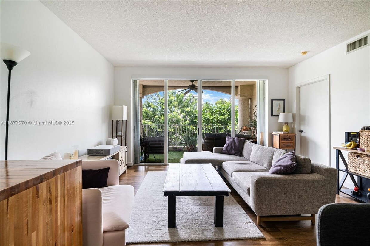 Foto principal - 1824 Brickell Ave