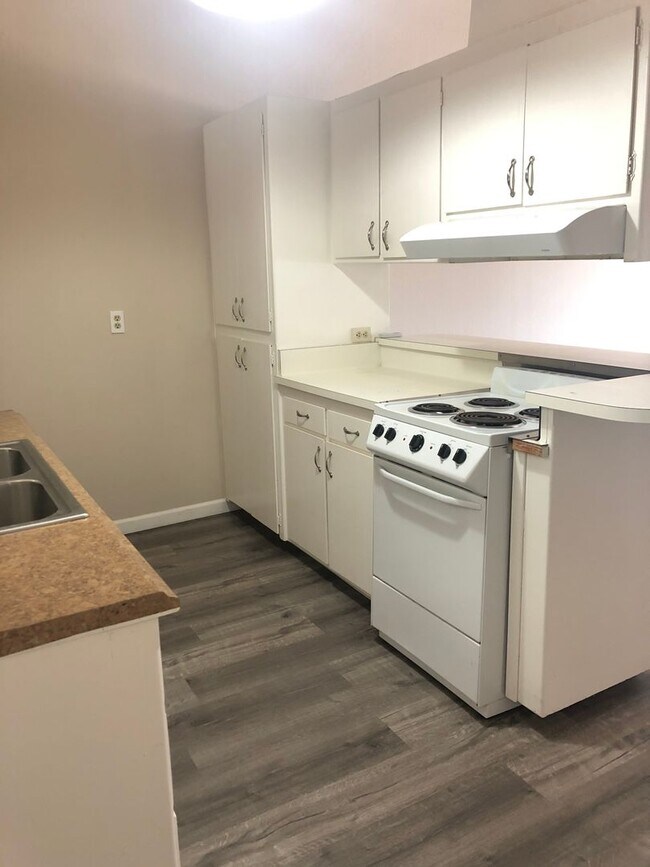 Building Photo - 1413/1415 Topaz Way