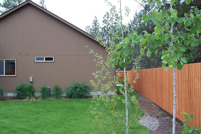 Building Photo - 3 br, 2 bath House - 61298 Linfield Court