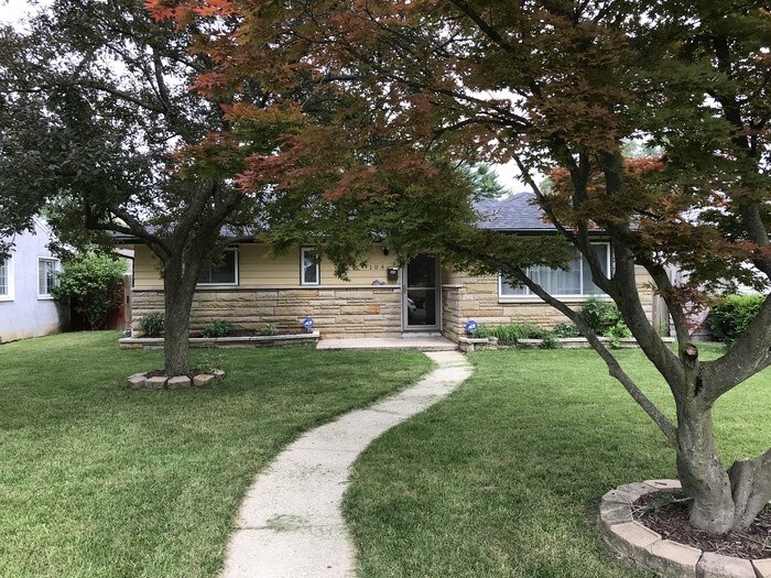 Primary Photo - 104 Oxley Rd