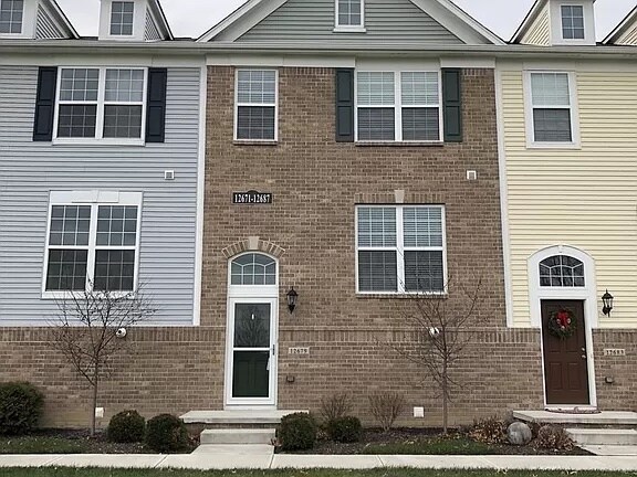Front - 12679 White Chapel Cir
