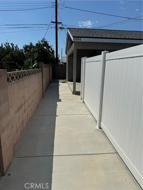 Building Photo - 13293 Arizona St