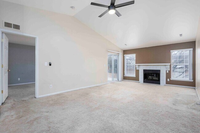 Foto del edificio - 4289 Berkshire Dr