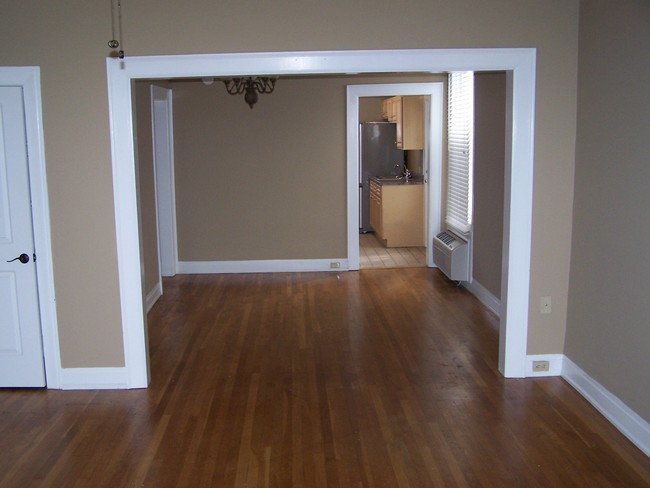 Building Photo - 700 N Roan St