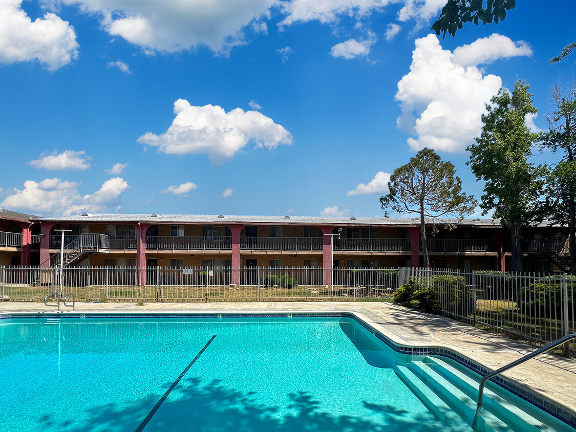 Foto del edificio - Avalon Park Apartments