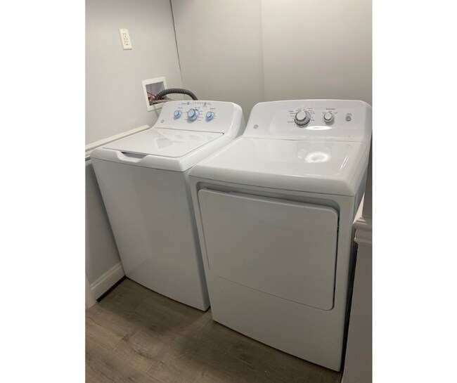 Building Photo - 1025 N Carey St