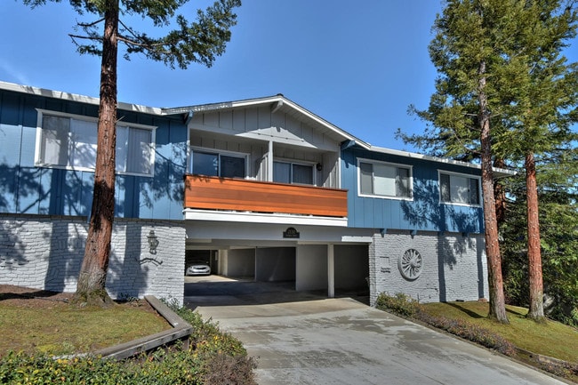 Building Photo - Valerga Drive Apartments