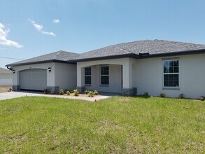 Building Photo - 1202 NW 22nd Ave