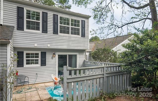 Foto del edificio - 8513 Pine Thicket Ct