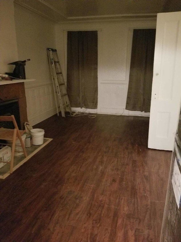 Foto principal - 487 Putnam Ave