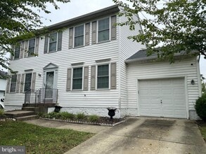 Building Photo - 5435 Sir Douglas Dr