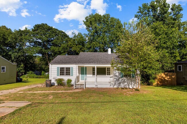 Foto del edificio - Fully Renovated Center Point Bungalow