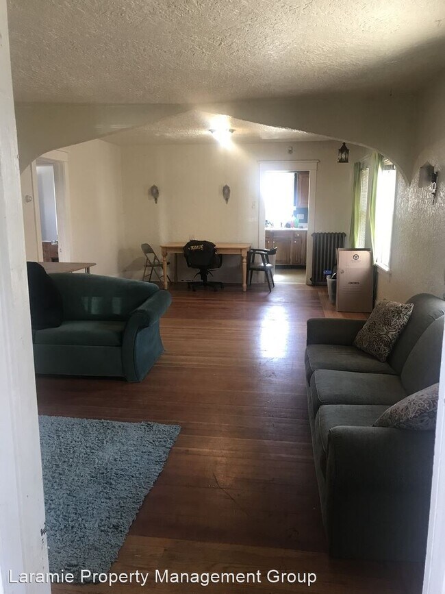 Building Photo - 4 br, 2 bath House - 1612 Garfield St