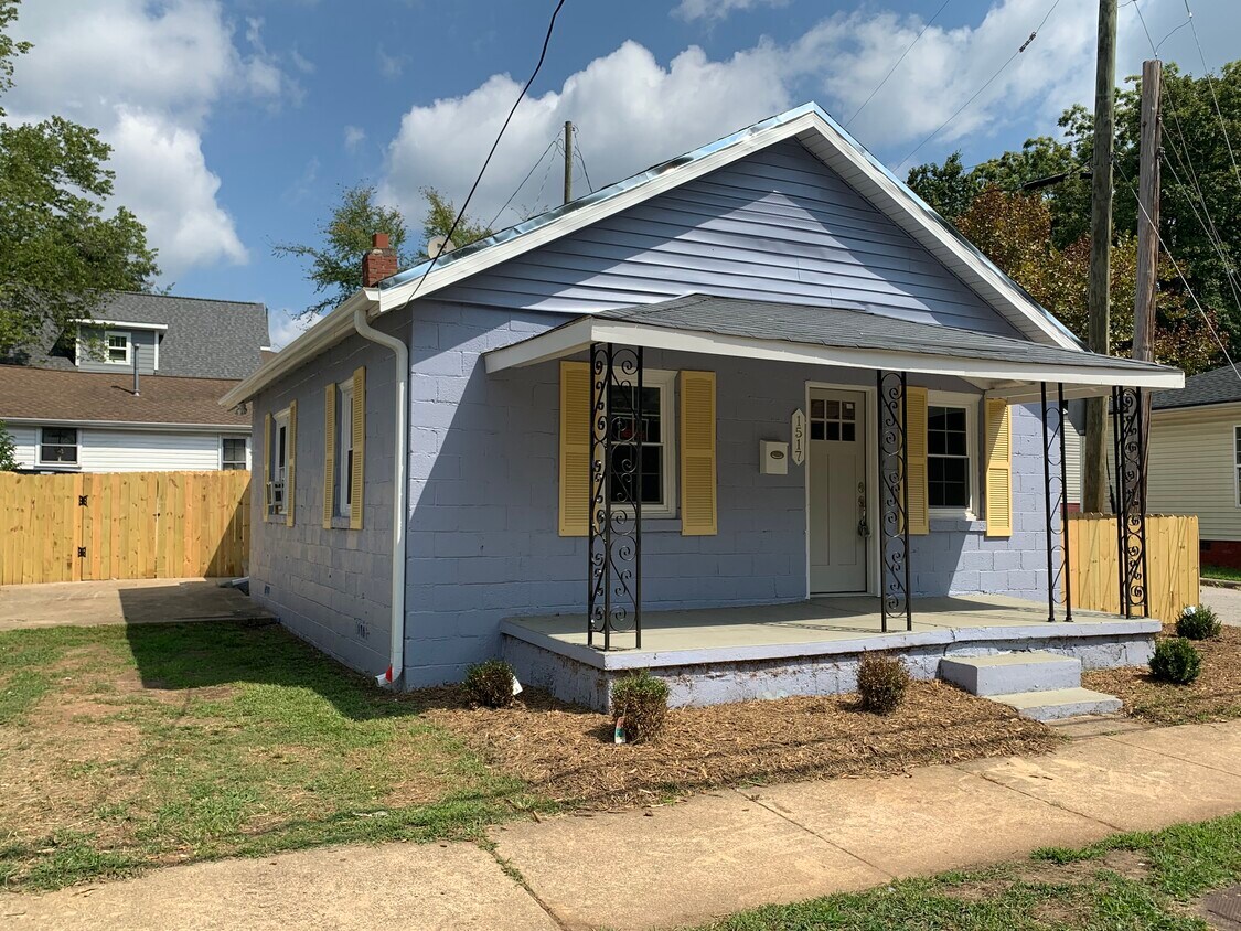 Foto principal - 1517 Poole Rd