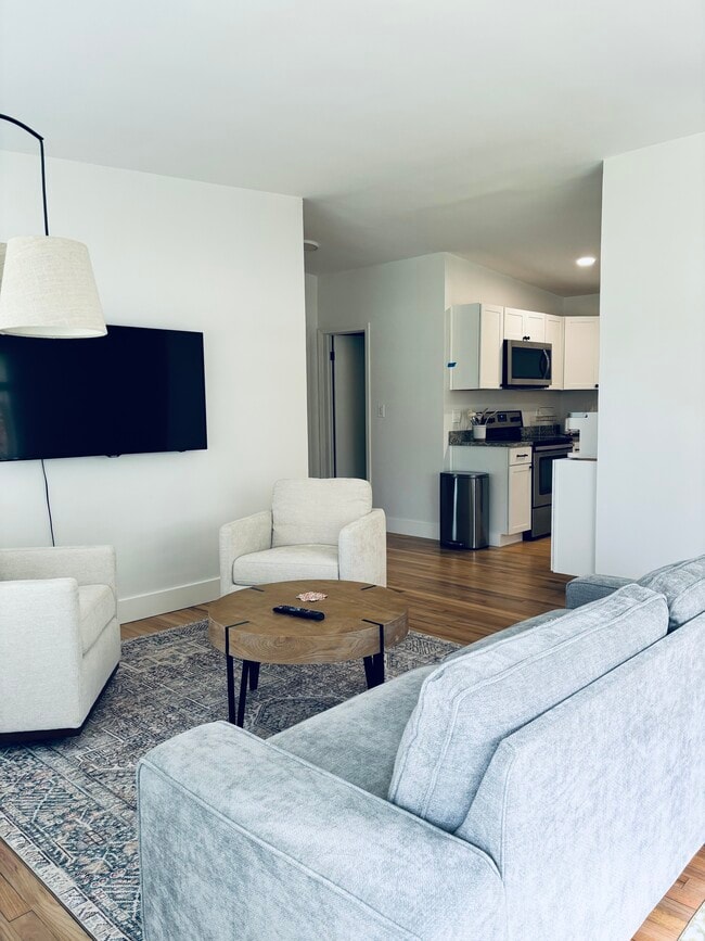 Foto del edificio - 2800 Pickfair St