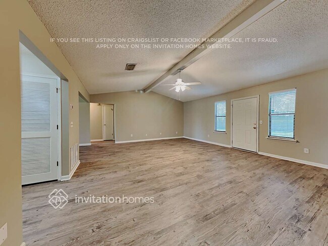 Building Photo - 4502 Crosstie Rd S