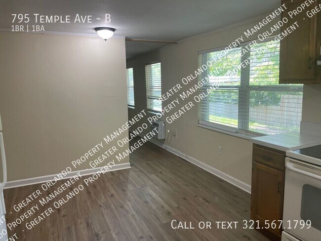 Building Photo - 1 bedroom, 1 bath Apartment in Orange City.