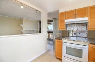 Building Photo - 5155 W Point Loma Blvd