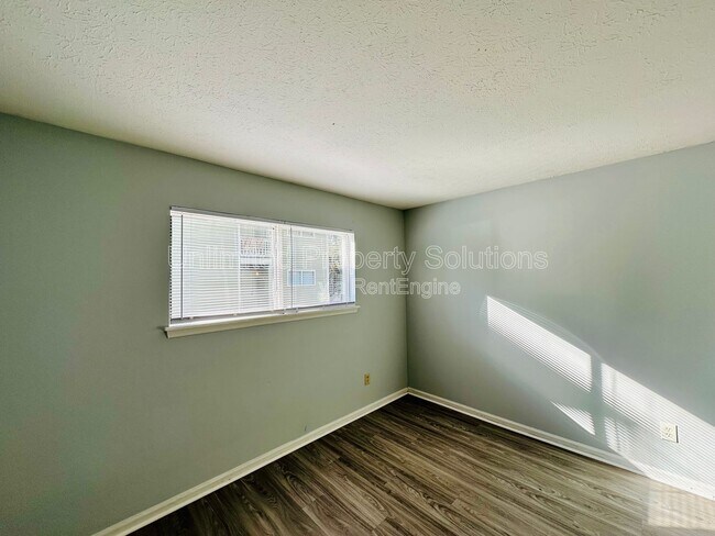 Building Photo - 209 Sunn Aire Ct