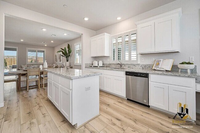 Foto del edificio - 7001 El Cerrito Wy