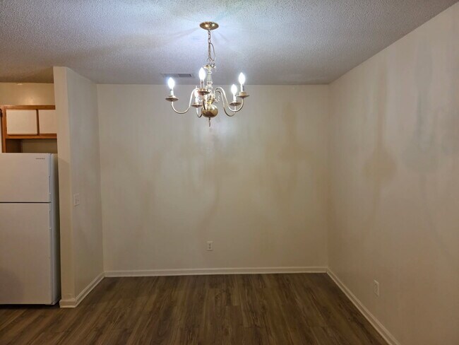 Foto del edificio - 101 Charles Ave