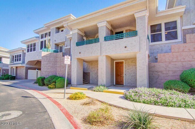 Foto del edificio - 15221 N Clubgate Dr
