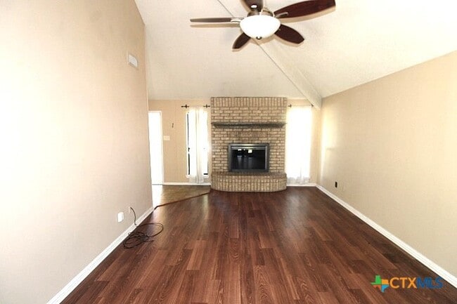Building Photo - 104 Zarley Dr
