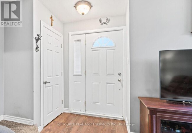 Photo du bâtiment - 2377 Industrial St