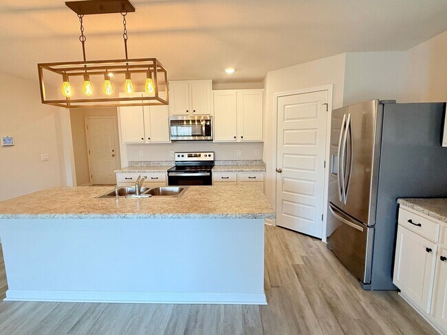 Building Photo - 4Bed/2Bath Home - Woodlands Community