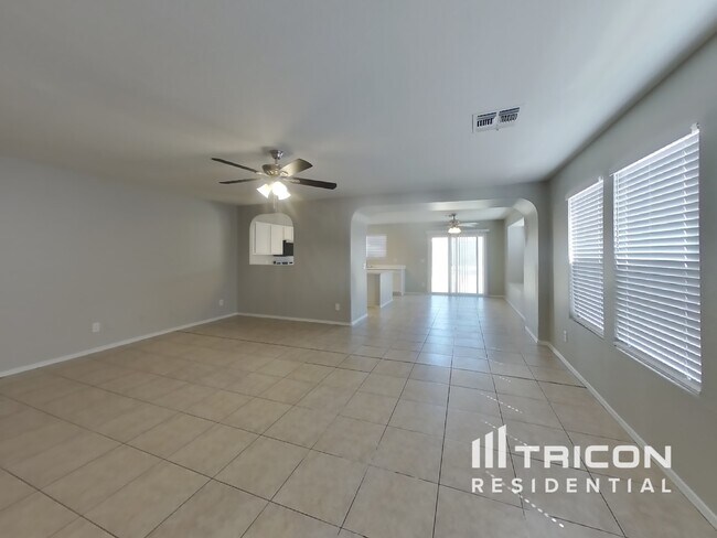 Foto del edificio - 8318 E Peralta Ave