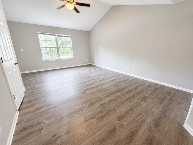 Foto del edificio - 1318 Valley Creek Ln