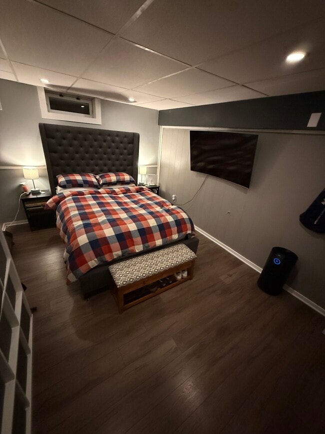 Building Photo - 39 Foxon Rd