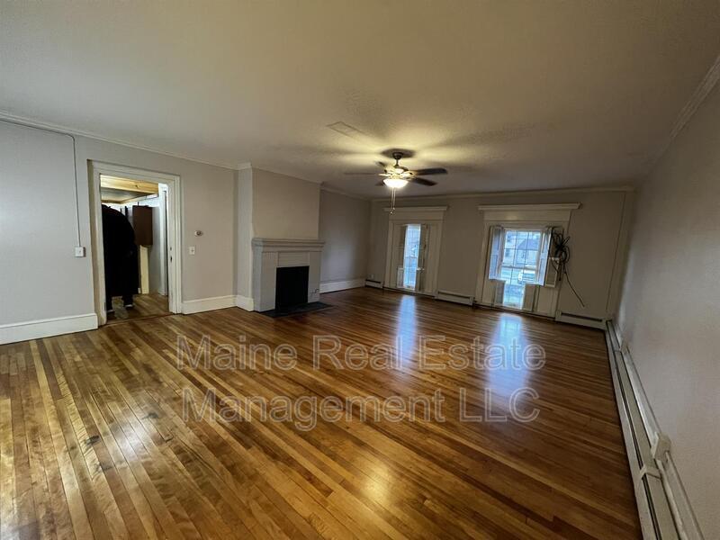 109 State St Unit Apt. 2, Bangor, ME 04401 Condo for Rent in Bangor