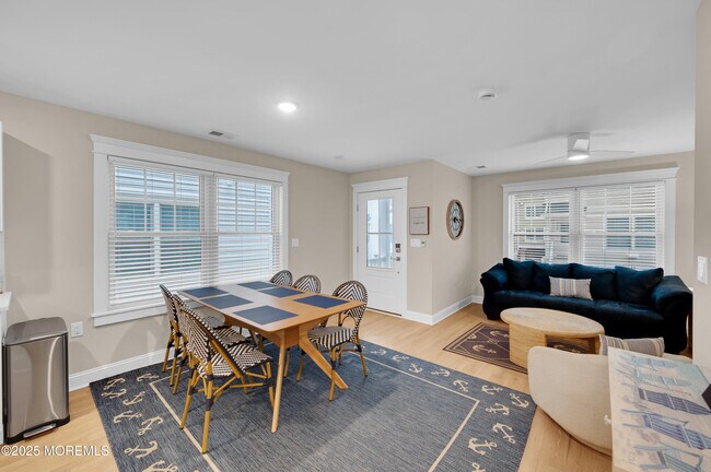 Foto del edificio - 12 Shell Rd