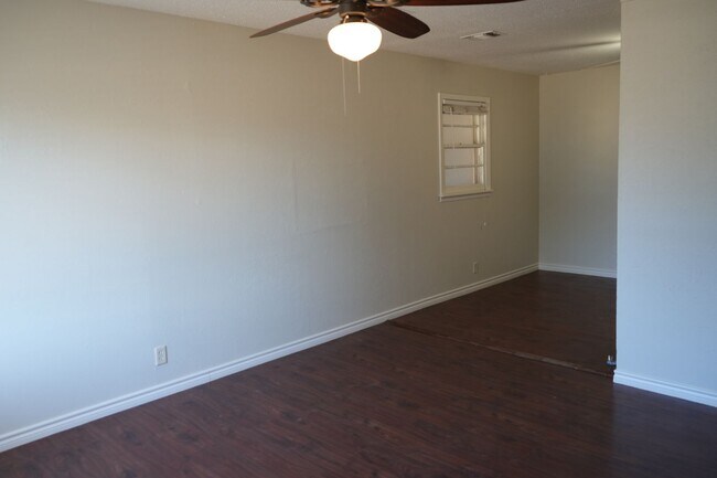 Building Photo - 3106 37th St