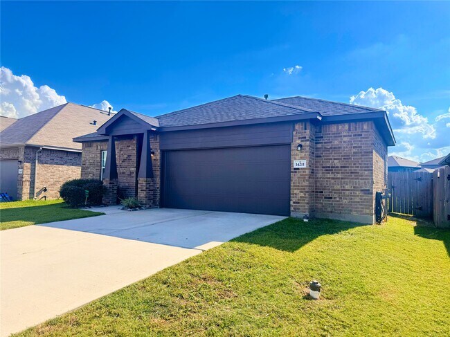 Foto del edificio - 14211 Alberta Spruce Ln