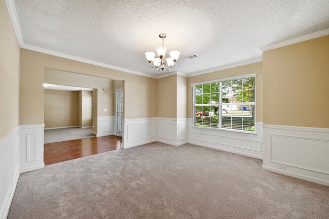 Foto del edificio - 1152 Stepping Stone Ln