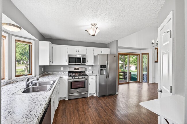 Foto del edificio - 1819 127th Ave NE