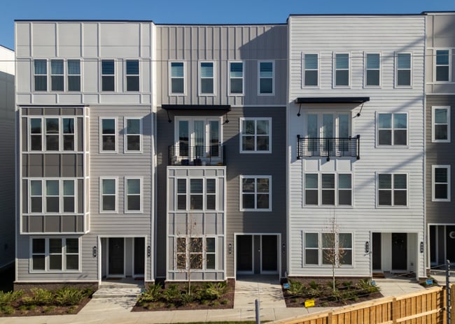 Building Photo - 814 42nd Ave N