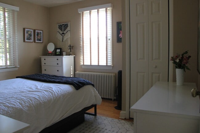 Downstairs bedroom #2 - 3700 Kennedy Street