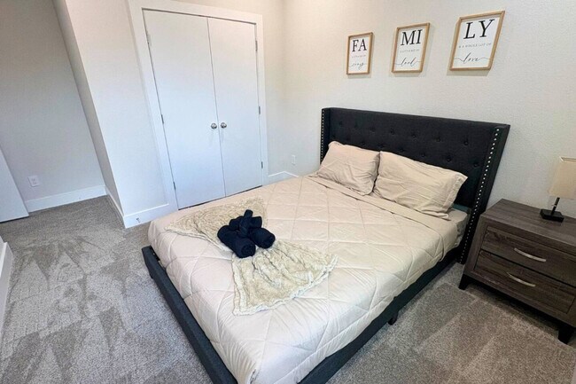 Foto del edificio - 835E Dorchester St