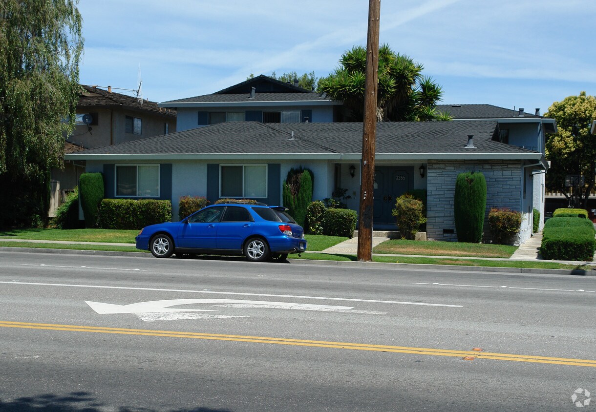 Foto principal - 3265 Homestead Rd