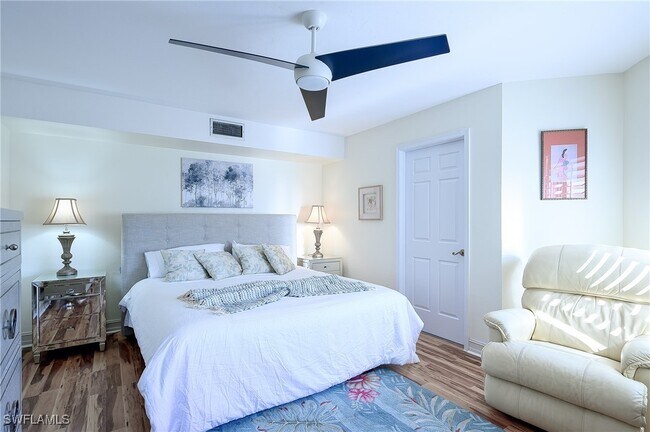Foto del edificio - 595 Beachwalk Cir