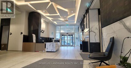 Building Photo - 80 Vanauley St