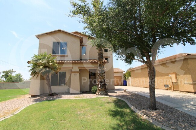 Foto del edificio - 2020 N Holguin Way