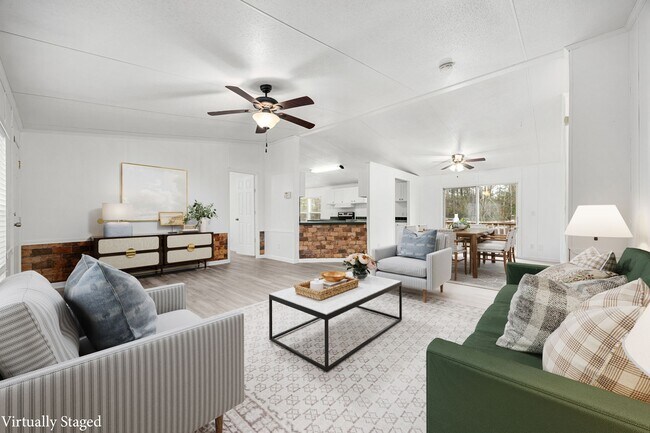 Foto del edificio - 16330 Hill Country Ct