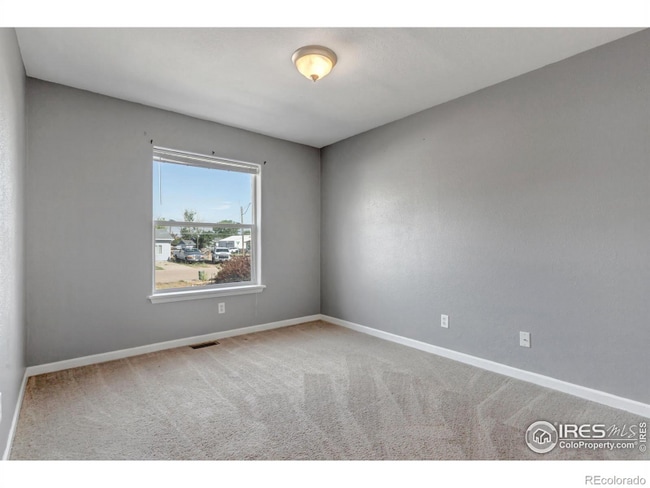 Building Photo - 807 5th St
