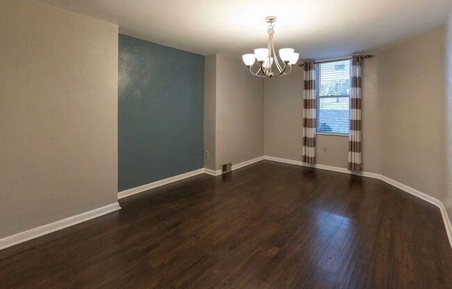 Building Photo - 742 Gallion Ave